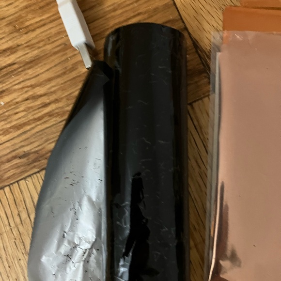 We R Memory Keepers Freestyle Foil Quill W/ Assorted Hot Foil Sheets and Rolls - Picture 12 of 13